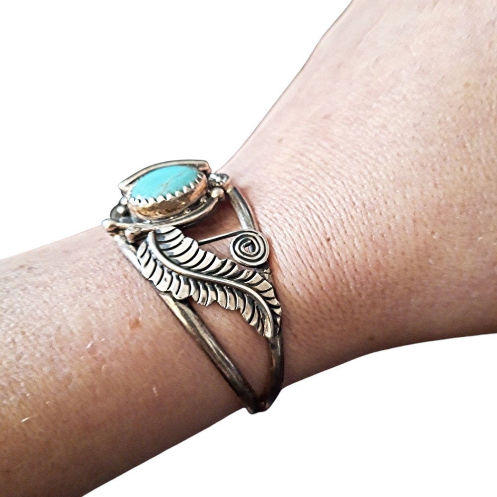 ✨️COPY! TAXCO! Sterling Silver and Howlite Turquoise Cuff Bracelet - Picture 9 of 15